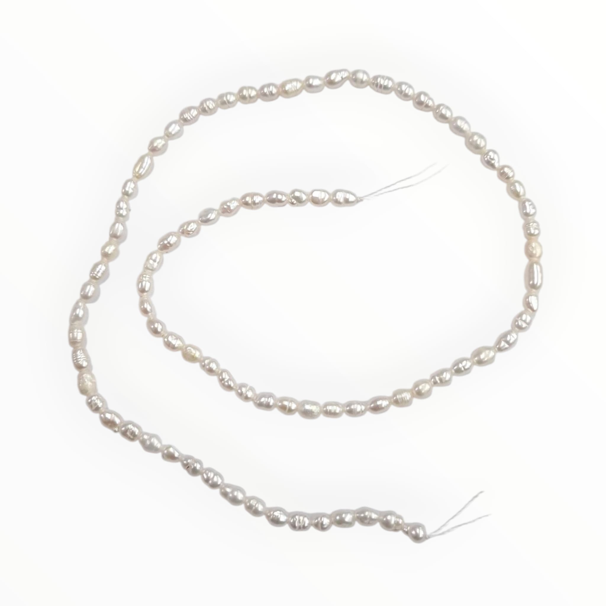 riječni biser 3,5 4,5mm 18,75,35cm riječni biser 3,5 4,5mm 18,75,35cm